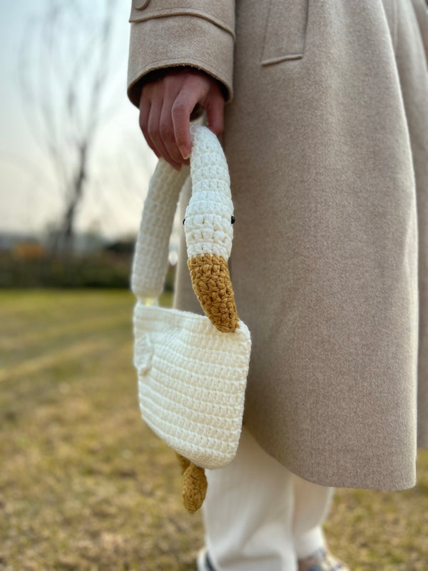 Loop Studio handcrafted bag - milk cotton crossbody